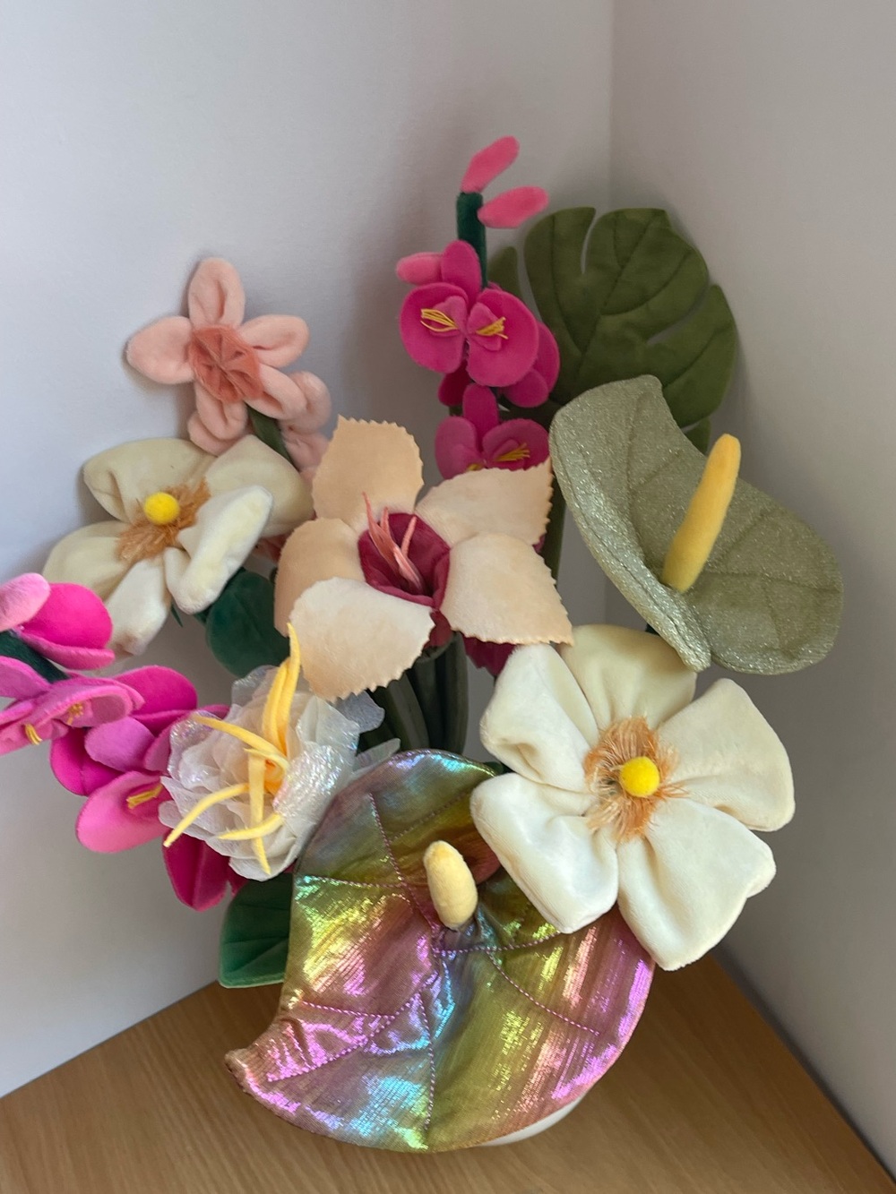 CJ Hendry plush flowers bouquet of 10 limited release blooms